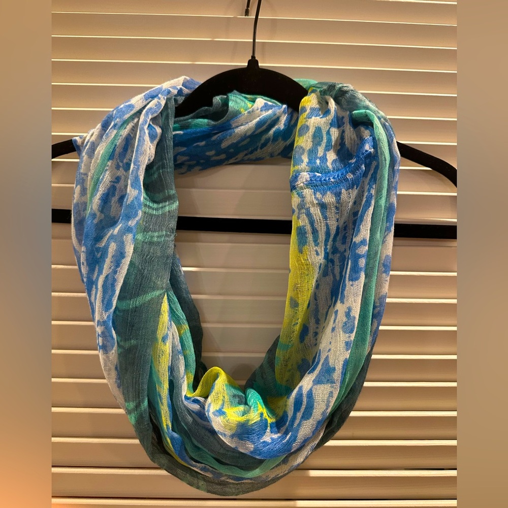 Infinity scarf